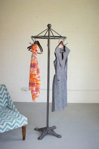 Iron Spinning Clothes Rack with Cast Iron Base